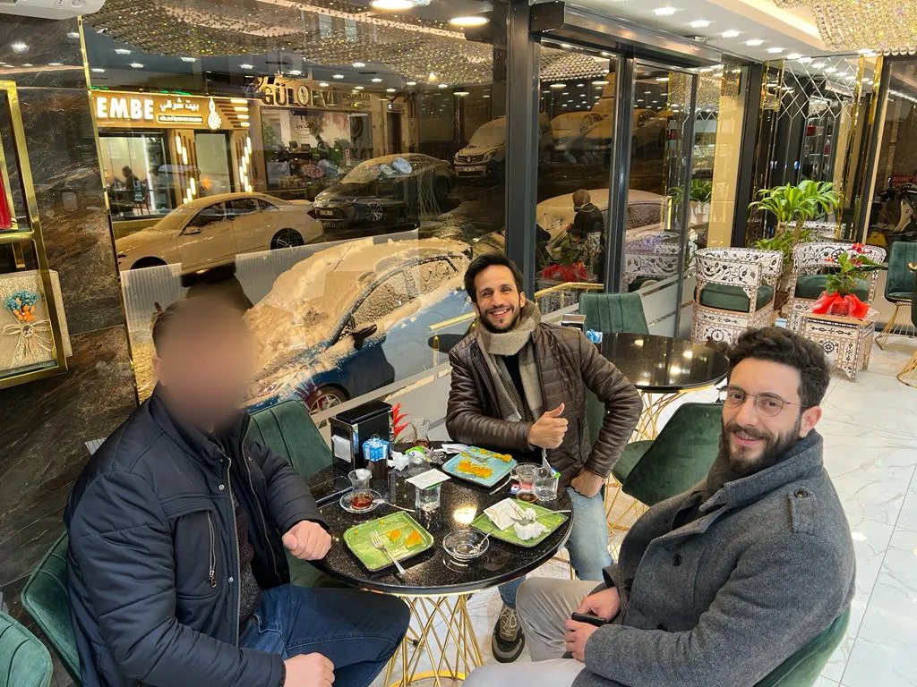 لقاء فريق آية تورك مع عملاء في إسطنبول